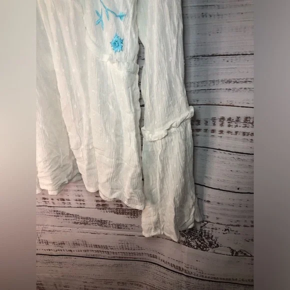 VENUS White and Teal 3/4 Sleeve Embellished Blouse sizes 8,10 and 14 NWOT - Picture 9 of 15